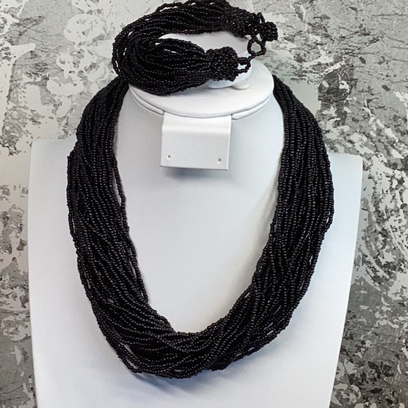 Black Seedbead Necklace with Vintage Similar Bracelet Set - Picture 2 of 8